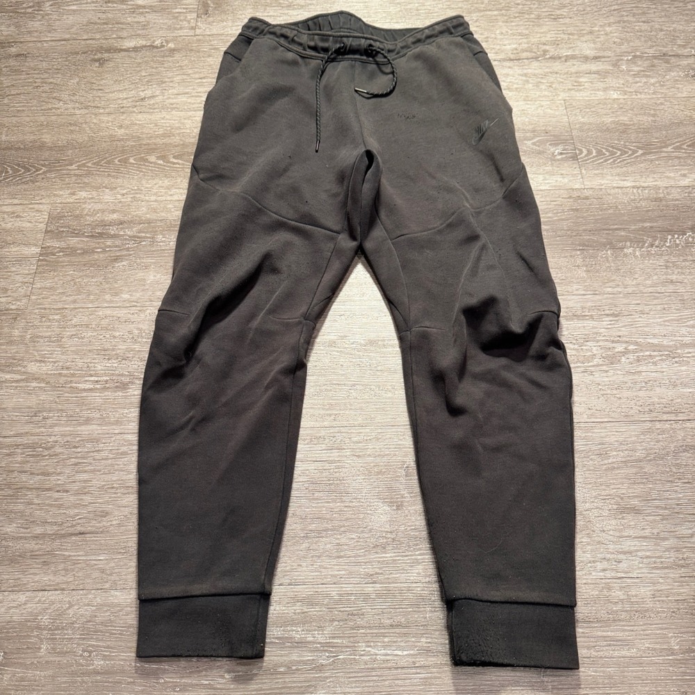 Nike Joggers Mens M Black Cotton Tech Fleece Slim Fit Tapered CZ9918-010 30x28